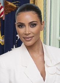 Wanita Asal Bandung di Tag Kim Kardashian, Kok Bisa?  Sumber foto : Wikipedia