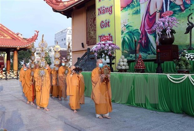 Giáo Hội Phật giáo Việt Nam tổ chức Đại lễ Phật đản với quy mô dưới 10 người tham gia. (Nguồn ảnh: Thông tấn xã Việt Nam)