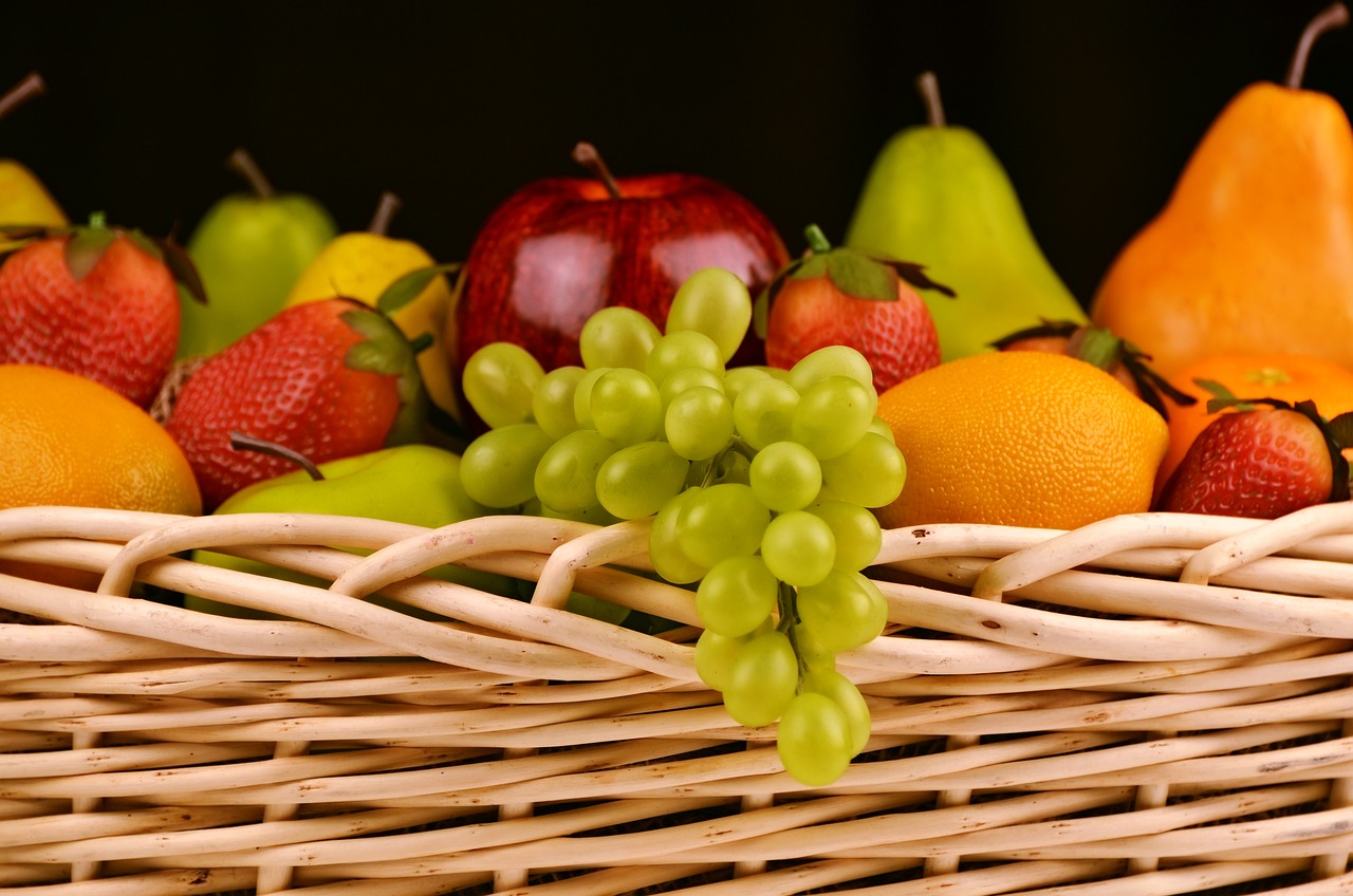 กินผลไม้มากเกินไปเสี่ยงโรค เพื่อสร้างเสริมสุขภาพและห่างไกลจากโรคภัยไข้เจ็บ ควรเลือกกินผักก่อนผลไม้ !