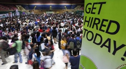 In December, the Department of Labor and Employment will post more than 28,000 positions countrywide. (Photo from INQUIRER.net)