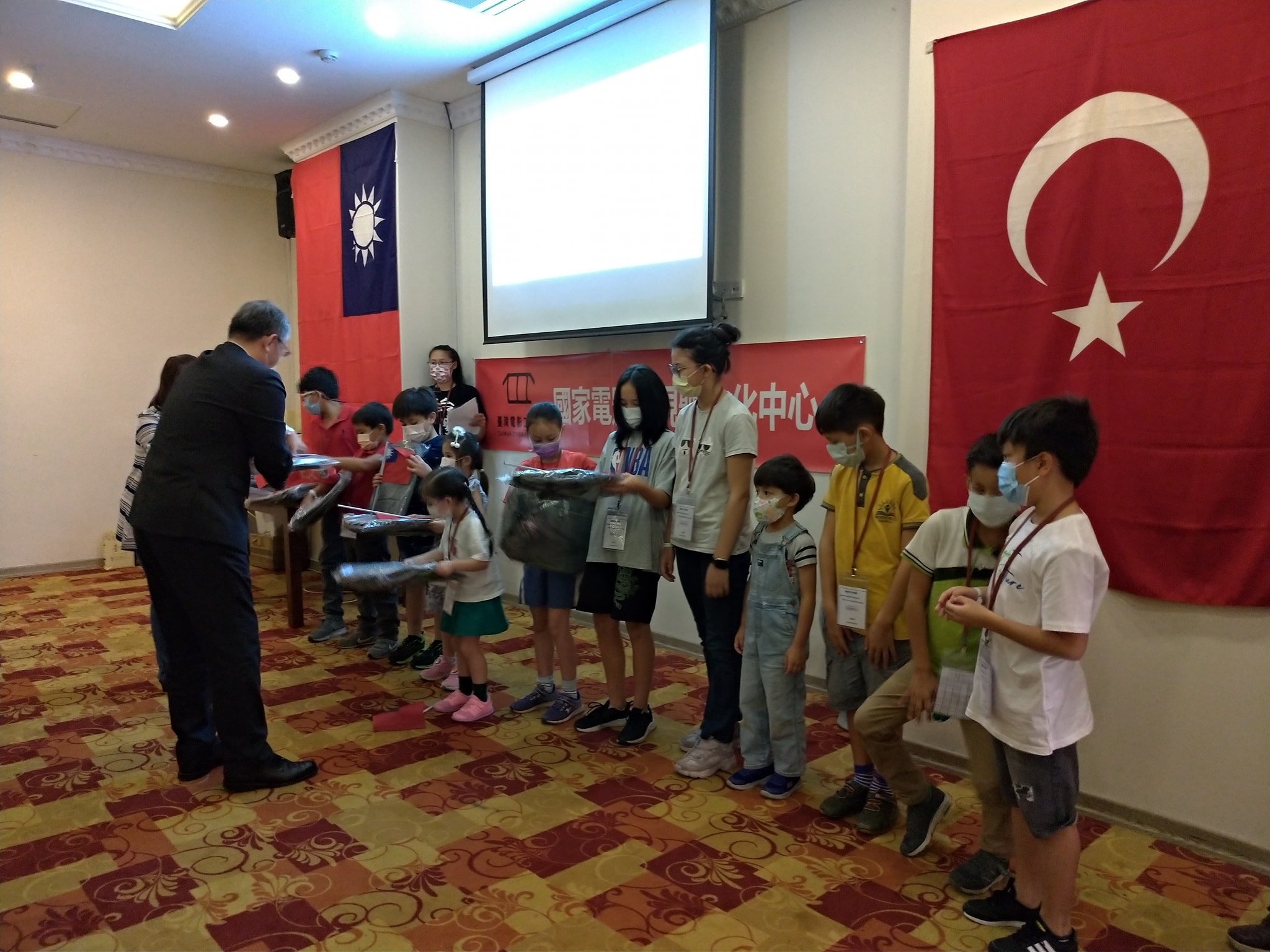 Taipei Economic and Culture Mission in Ankara held the "Taiwan Traditional Chinese Characters Cultural Camp". (Photo/Retrieved from the Facebook of Taiwan in Turkey, Taipei Economic and Culture Mission in Ankara)