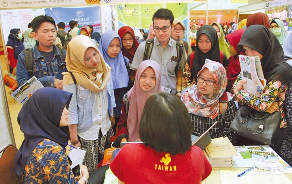 印尼學生留學台灣逐年增加。 圖／亞洲大學提供