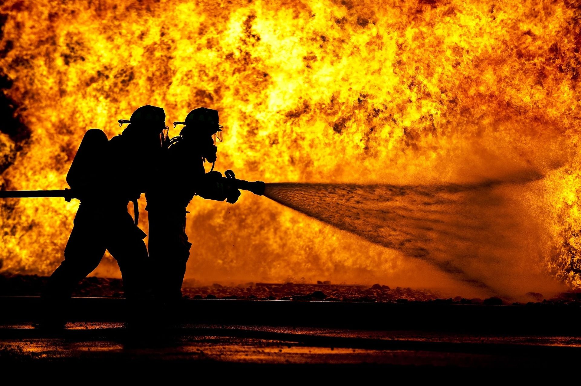 เกิดเหตุเพลิงไหม้ที่โรงงานเหวินเฮ้อ (WEN HO INDUSTRIAL CO., LTD.) มีพนักงานได้รับบาดเจ็บ 3 ราย  ภาพจาก／คลังภาพ Pixabay