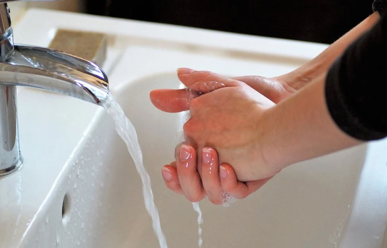 Cách duy nhất có thể chống lại sự xâm nhập của vi-rút enterovirus là rửa tay sạch thường xuyên. (Nguồn ảnh: Pixabay)