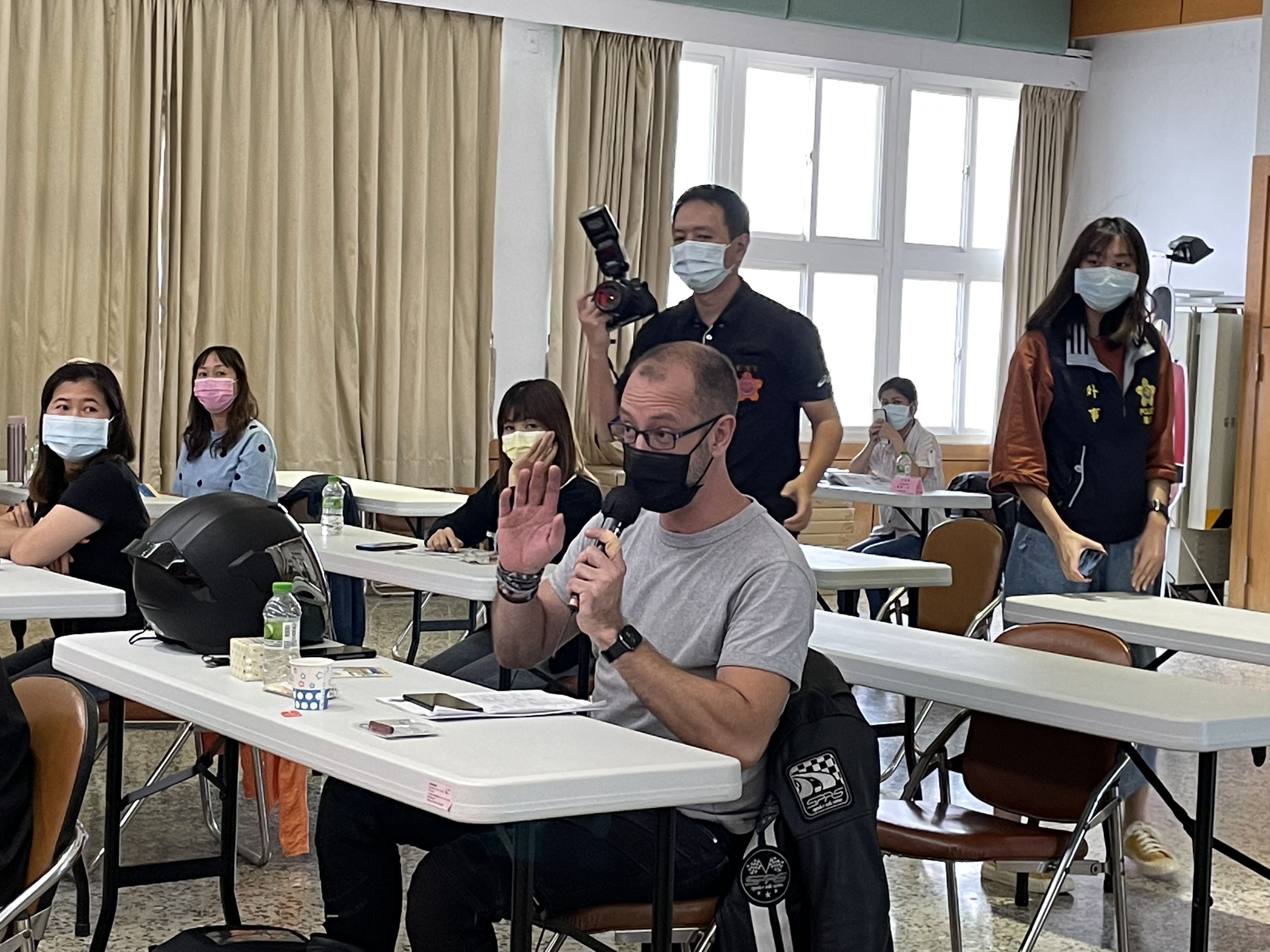New immigrants and foreigners actively participated in the discussion. (Photo / Provided by the Miaoli County Government)