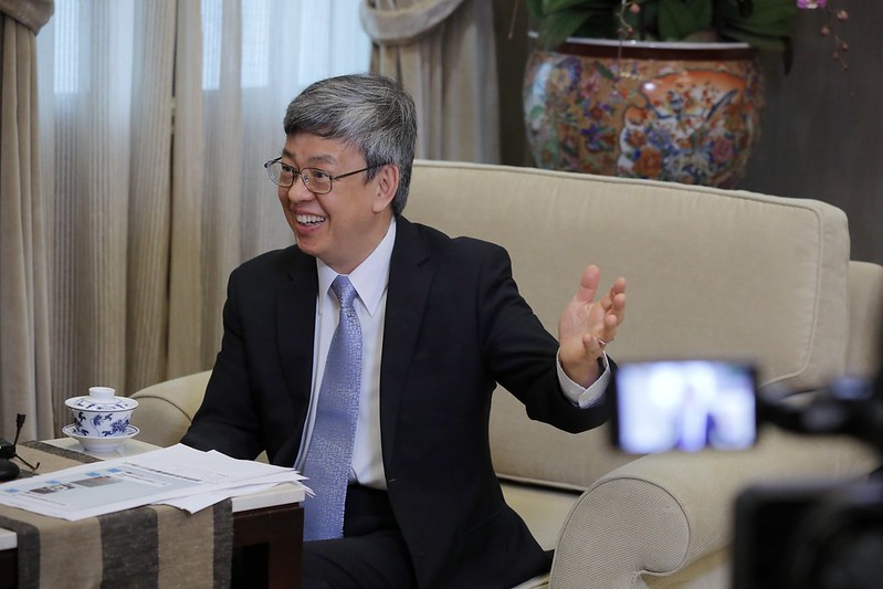 Việc cựu Phó Tổng thống Trần Kiến Nhân nhận lời mời tham dự diễn đàn quốc tế lần này sẽ tiếp tục tăng cường sự kết nối và quan hệ hữu nghị giữa Đài Loan với cộng đồng các nước dân chủ. (Nguồn ảnh: Bộ Ngoại giao)