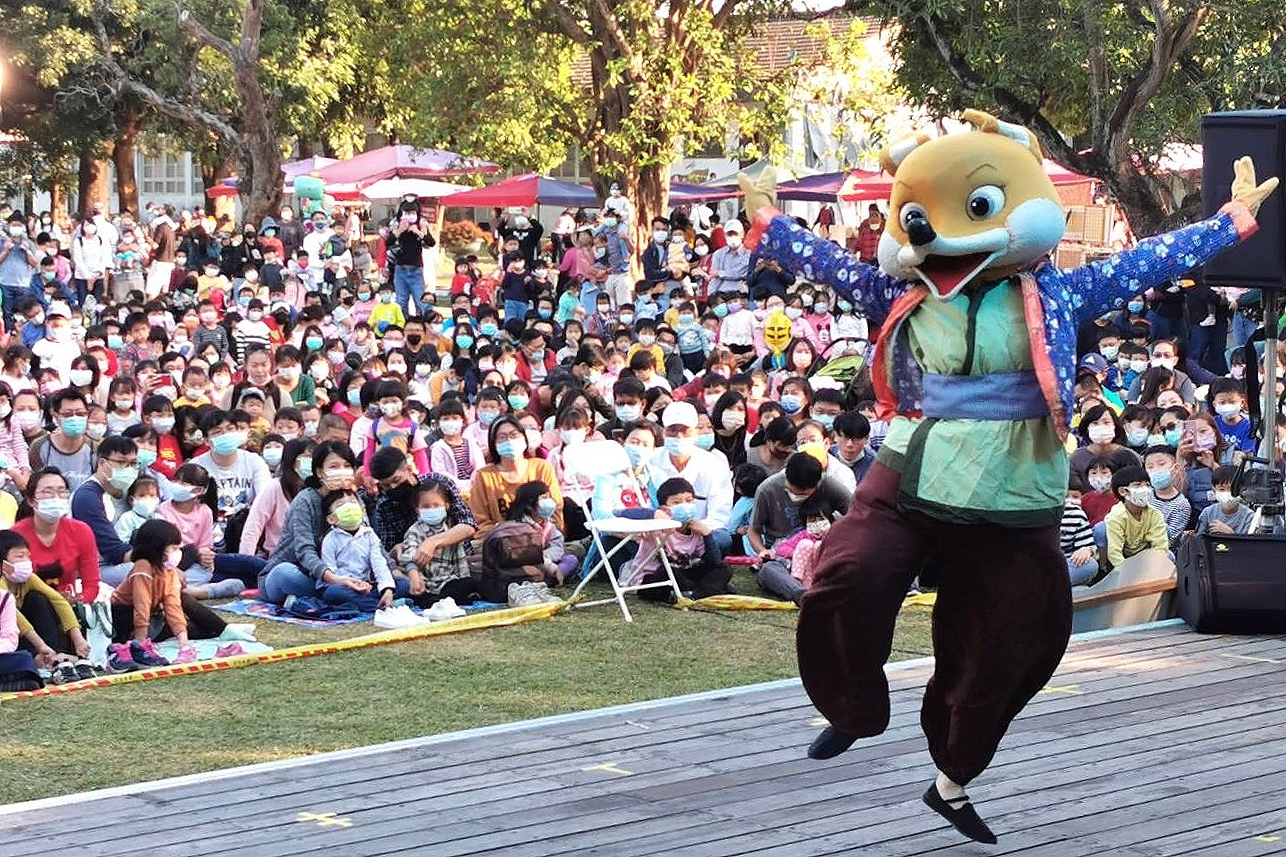 The New Year's Eve series of activities provide parent-child activities, attracting many families to participate in. (Photo / Provided by the Tainan City Government)