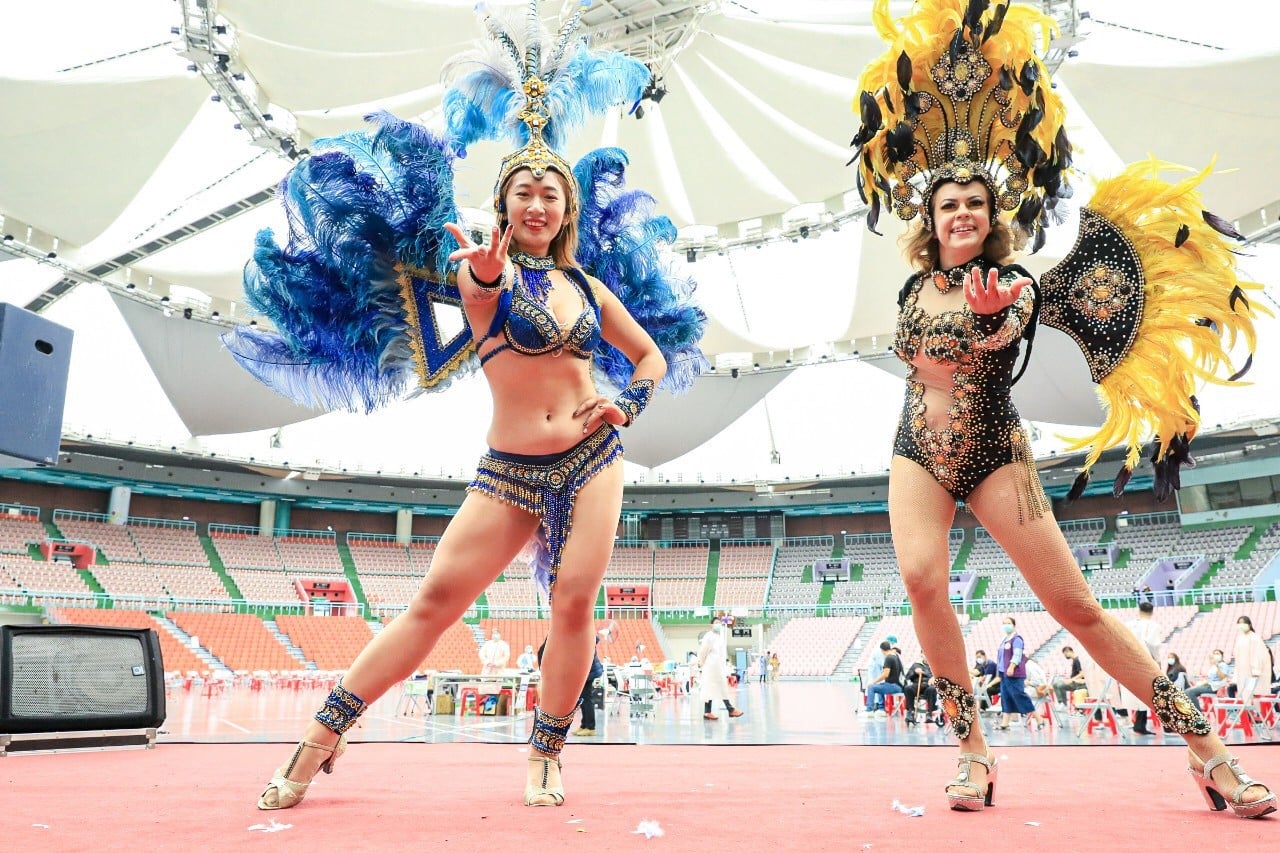 新住民表演巴西舞蹈。（圖／翻攝自桃園市新住民文化會館臉書）