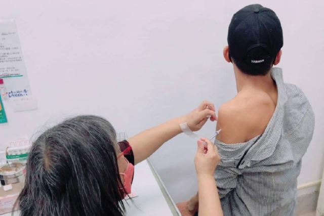 The Immigration Department assists the migrant population in getting vaccinated with peace of mind. (Photo / Provided by Taitung County Service Center)