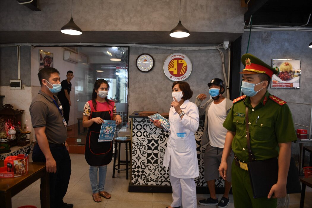 越南公務員捐薪水與政府攜手解決疫苗問題。 圖／翻攝自《歐新社》