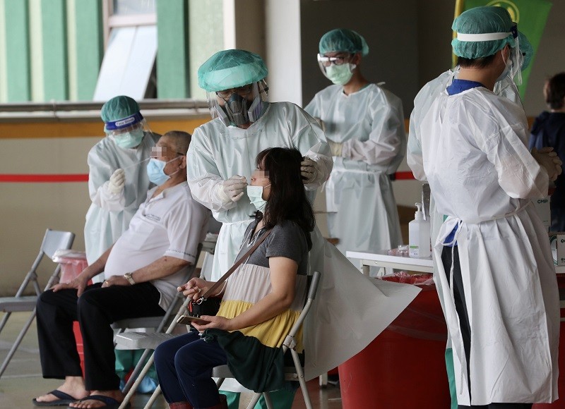 Thành phố Đài Bắc triển khai xét nghiệm sàng lọc PCR miễn phí cho người dân tại 7 bệnh viện. (Nguồn ảnh:《聯合報》)