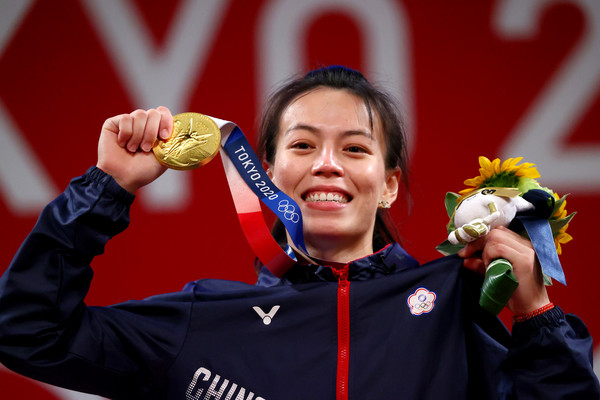Quách Hạnh Thuần không chỉ lập kỷ lục Olympic, mà còn tạo cách biệt 7kg trong phần thi cử giật so với người xếp thứ 2. (Nguồn ảnh:《聯合報》)