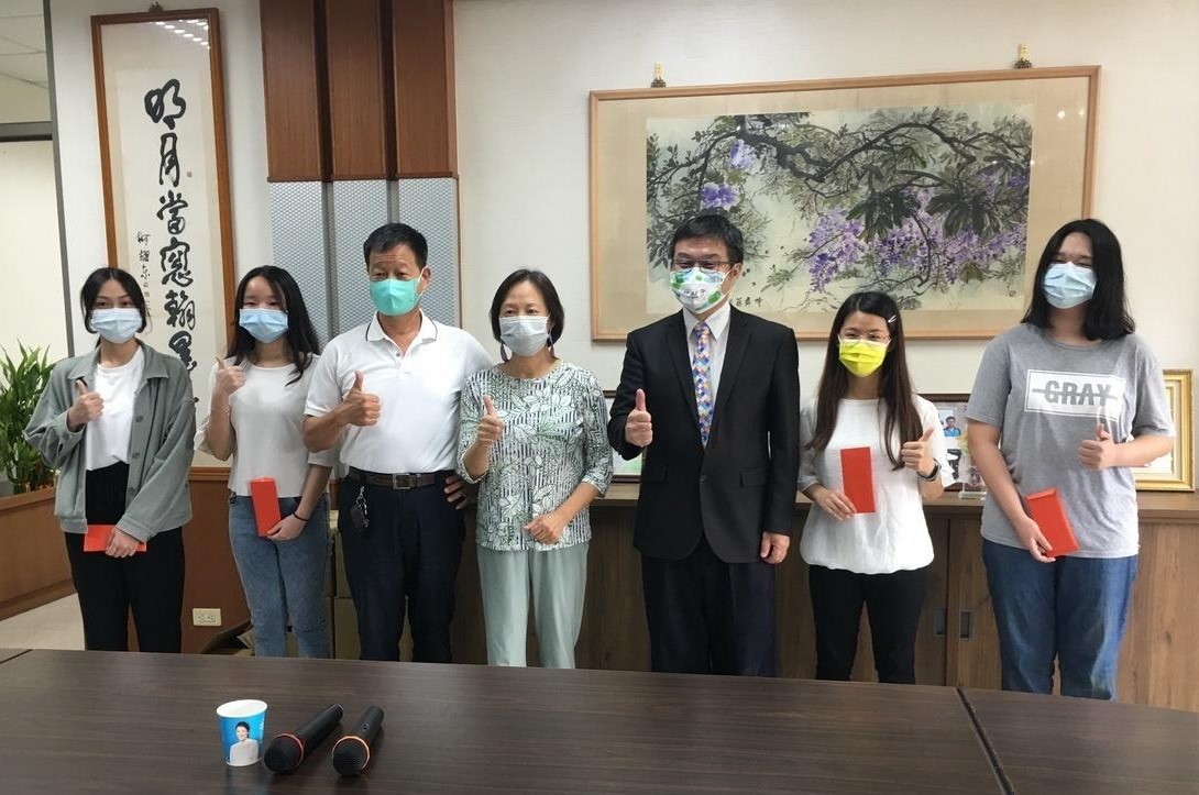 The second-generation of new immigrants were admitted to "Kaohsiung Medical University." Photo/Provided by National Nantou Senior High School