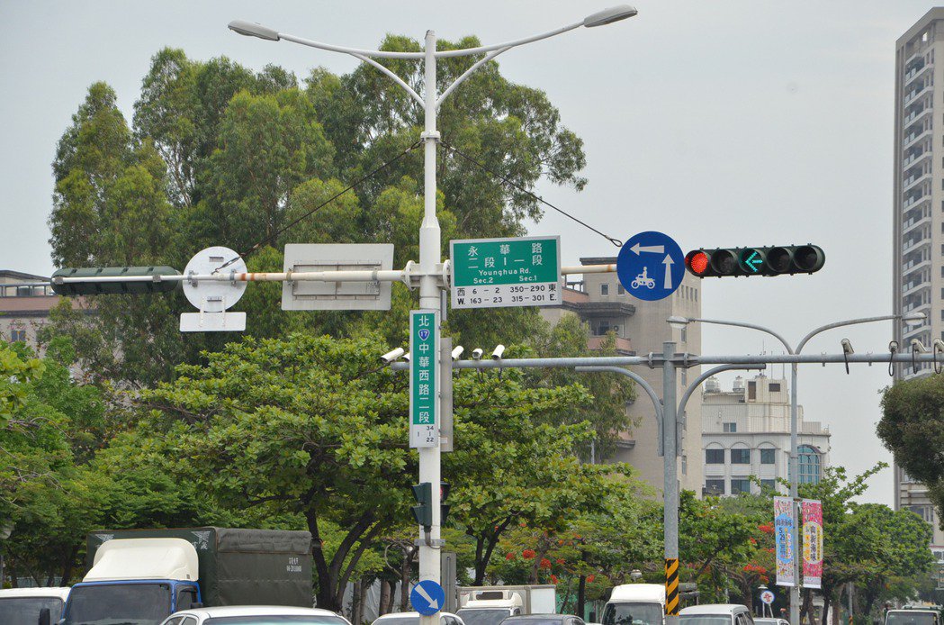 台南市府協助新住民、移工排除行車糾紛。 圖／翻攝自《聯合報》