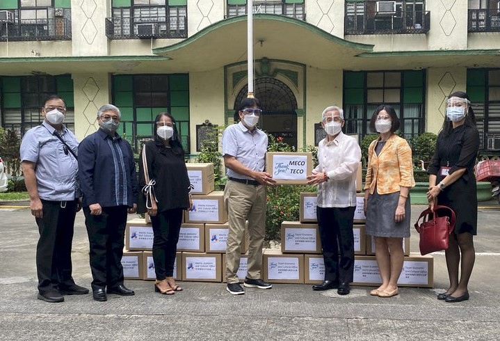 Taiwan donated 200 oxygen concentrators to the Philippines to help fight the epidemic. Photo/provided by the Taiwan representative office in the Philippines