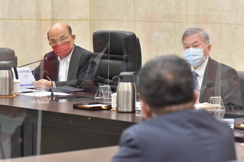 蘇貞昌8月2日召開擴大防疫會議。 圖／行政院提供