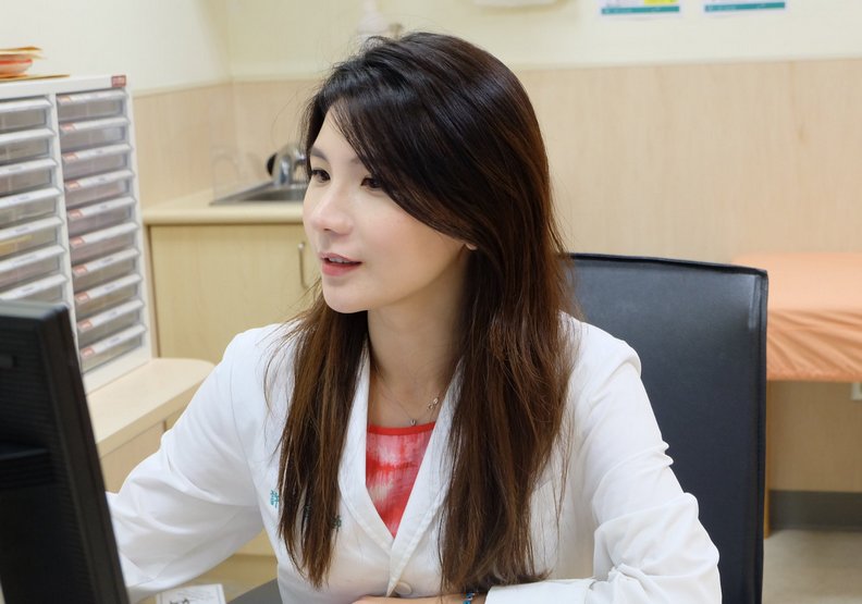 Ahli medis mengingatkan masyarakat tentang 5 momen kritis setelah penyuntikan vaksinasi. Sumber: 《遠見雜誌》