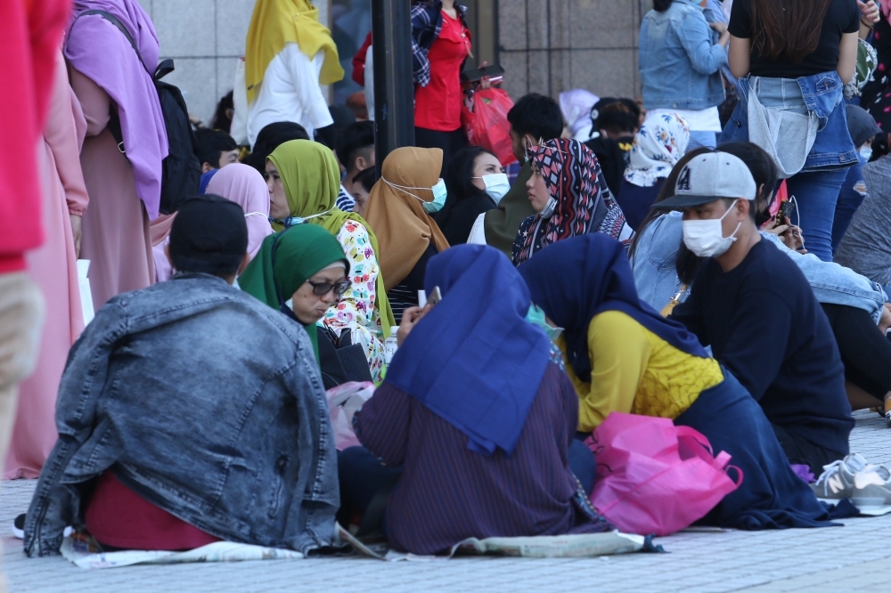 Vaksin AZ telah digunakan di banyak negara Muslim. Sumber: foto diambil dari Up Media. 