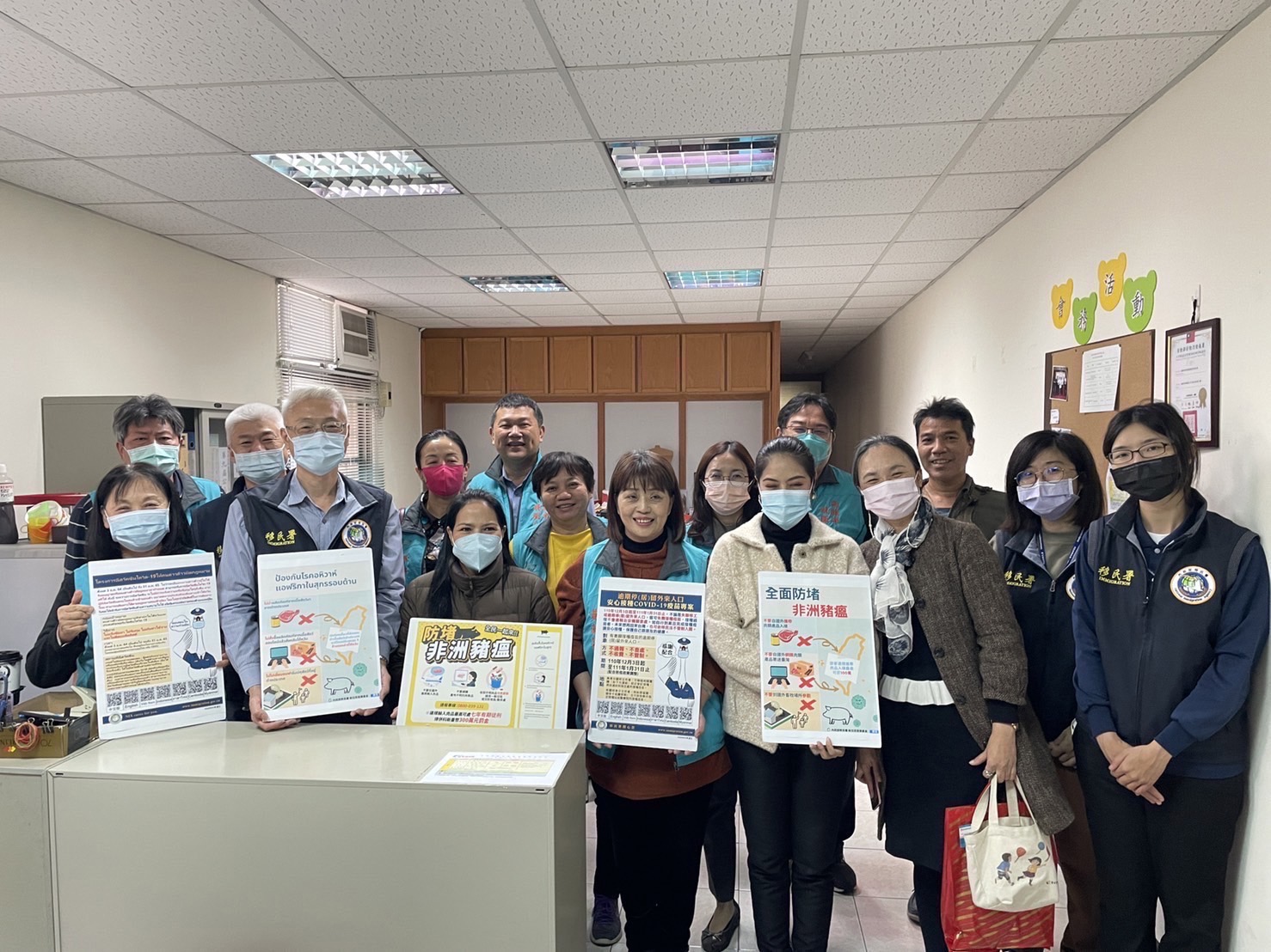 Kaohsiung Brigade, Thailand Trade and Economic Office, and KESIA promote “Carefree Covid-19 Vaccination Program” & “Prevention of African swine fever”. (Photo / Provided by Kaohsiung Brigade)