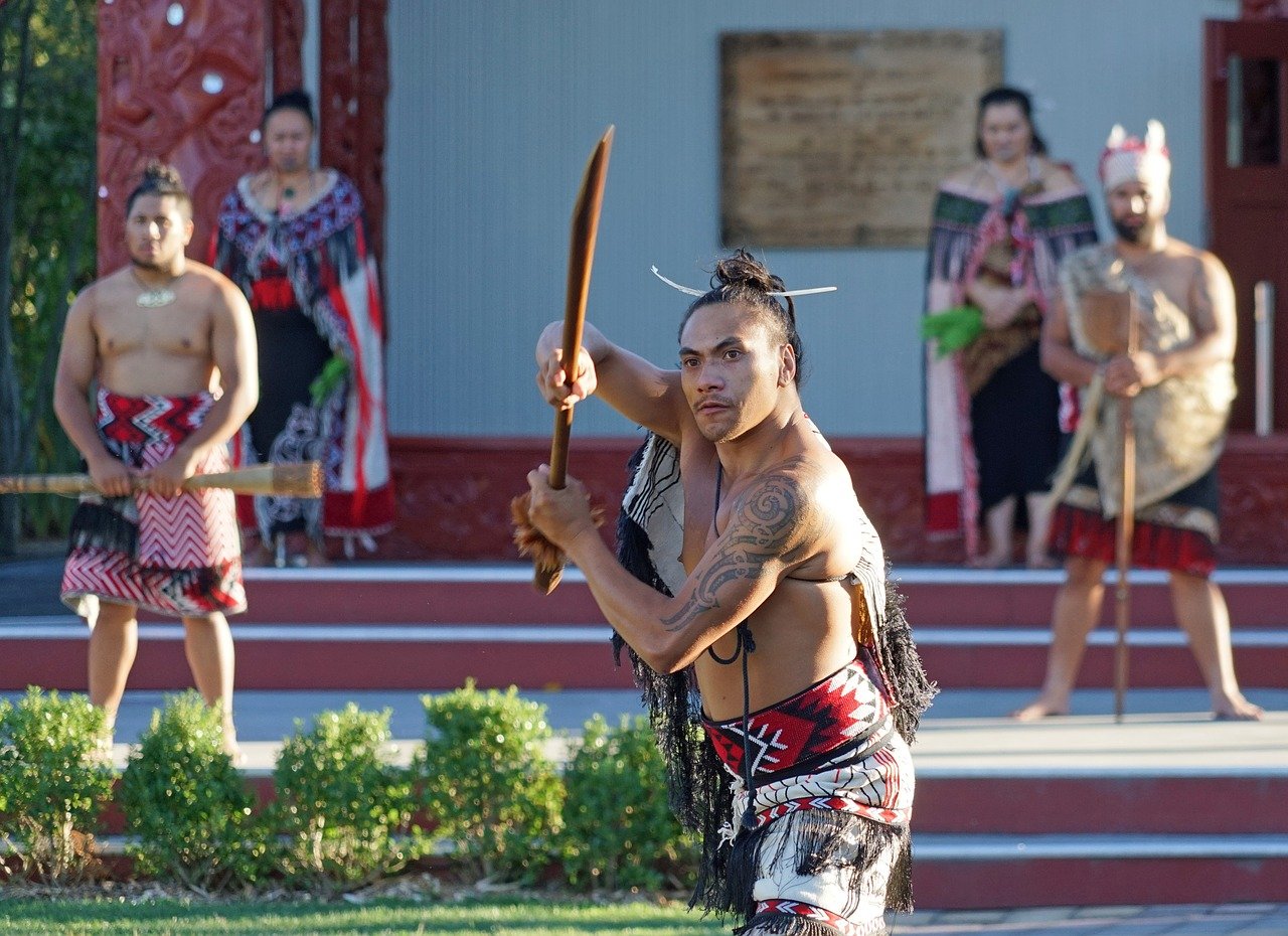 Suku Maori dari Selandia Baru. Sumber: foto diambil dari Pixabay