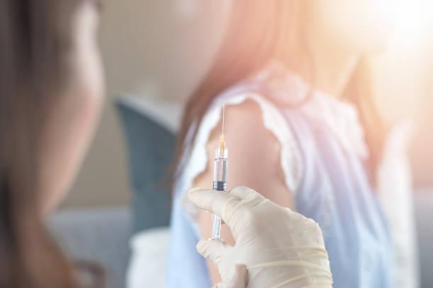 ประชาชนที่มีอายุ 18 ปีขึ้นไป ที่ได้รับการฉีดวัคซีน 2 โดสและมีระยะห่างครบ 12 สัปดาห์ (84 วัน) สามารถเข้ารับวัคซีนเข็มกระตุ้นได้ ภาพจาก／คลังภาพ Pixabay