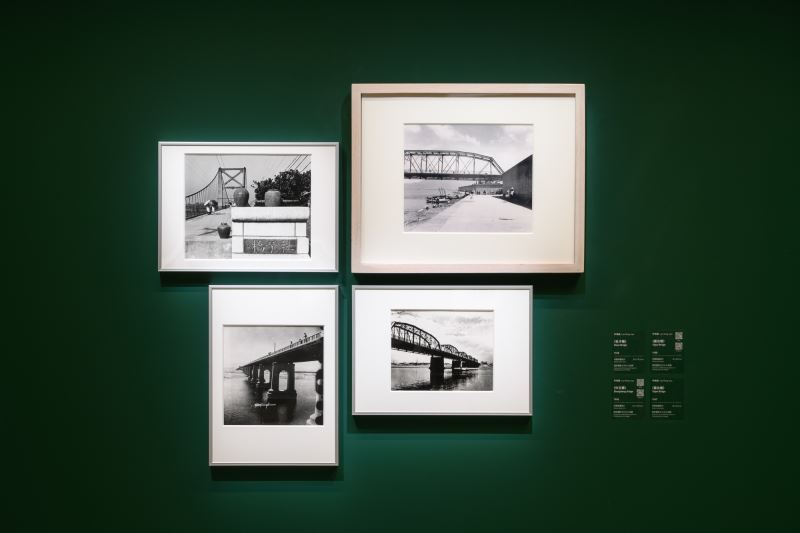 攝影家李鳴鵰拍攝作為交通樞紐的大橋時，常僅呈現橋體局部，形成特殊的結構與線條美感。（圖／文化部提供）