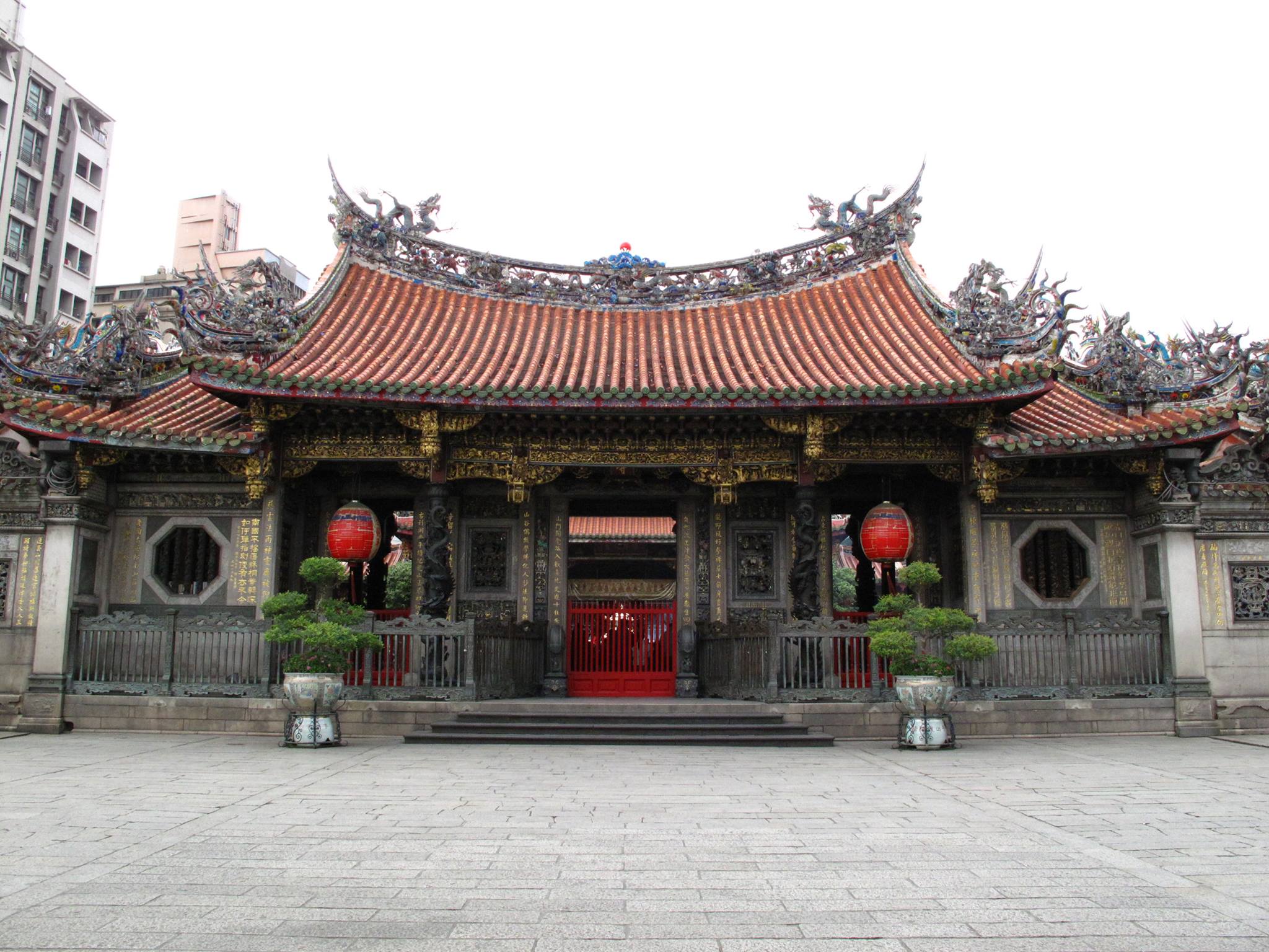 วัดหลงซาน (Longshan Temple) ภาพจาก／เฟสบุ๊กวัดหลงซาน