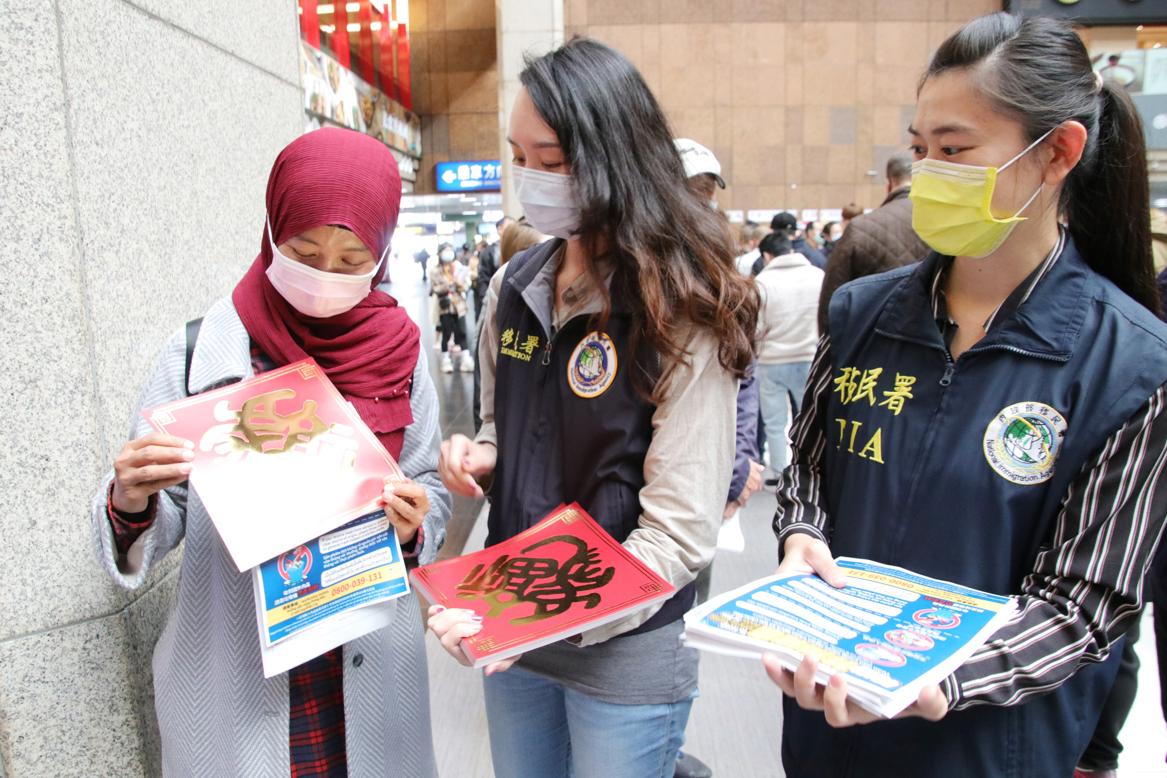 NIA promoted “Prevention of African Swine Fever” to migrant workers. (Photo / Provided by Taipei City Service Center)