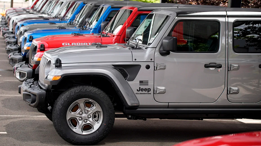 Jeep prices have gone through the roof. Buyers are bailing and dealers are furious