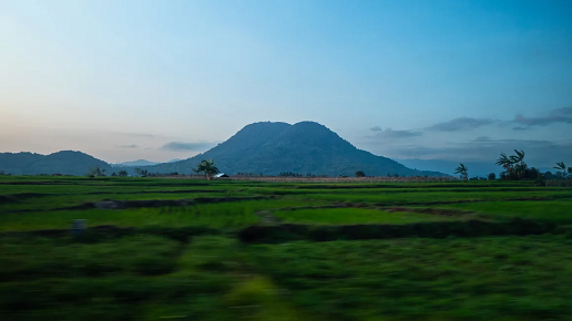 Few have heard of this scenic train journey through Indonesia (and it's a bargain, too)