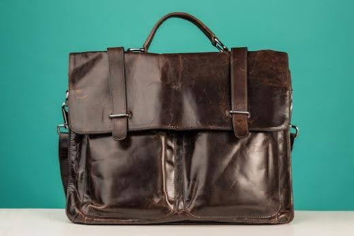 What to Do If Your Long-Unused Bag Has Become Moldy? 4 Emergency Maintenance Tips to Easily Save Your Beloved Bag