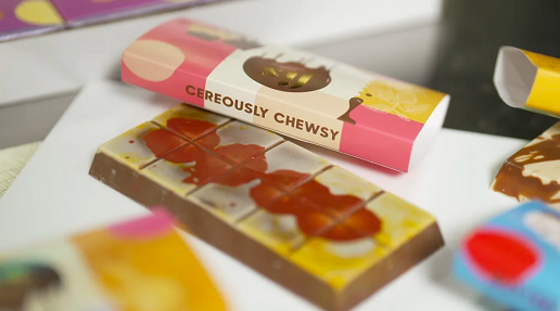 Decorated with edible paint, Fix’s chocolate bars look almost too good to eat. Almost. 