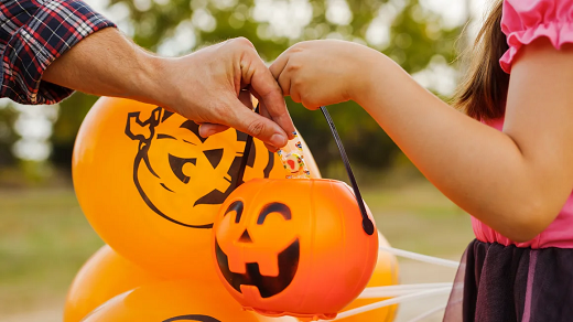 Should you let Halloween be a candy free-for-all? Maybe, experts say