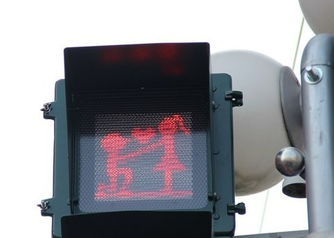 Taiwan is where the "moving little green men" on traffic lights first appeared, a proposed version of it is now gaining more attention!