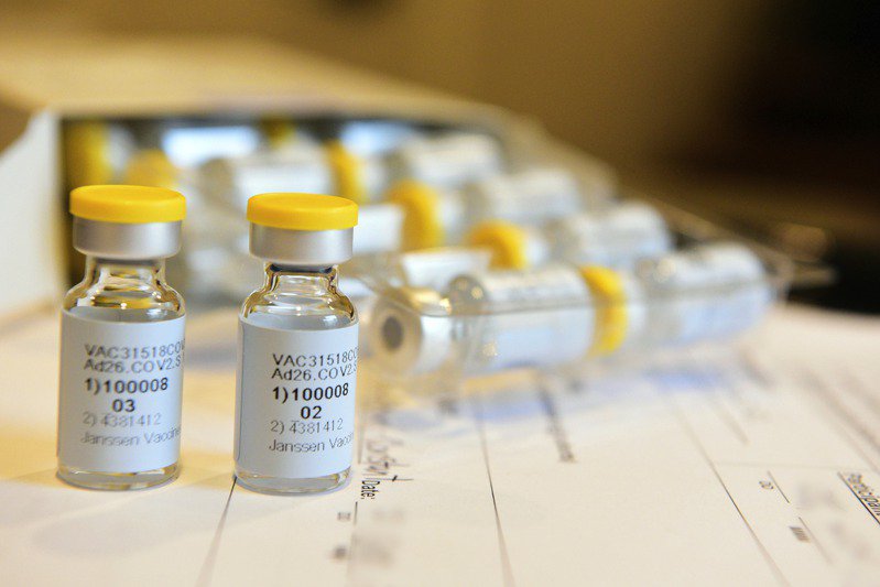 Công ty du lịch Việt Nam bán tour đi Mỹ kết hợp tiêm vắc-xin và tham quan du lịch. (Nguồn ảnh:《聯合新聞網》)