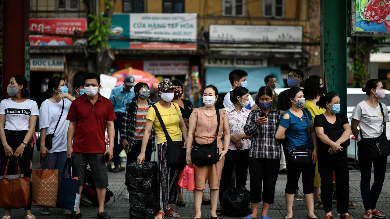 越南拚買1億2500萬劑疫苗，開放民間企業採購。 圖／翻攝自《RFI》