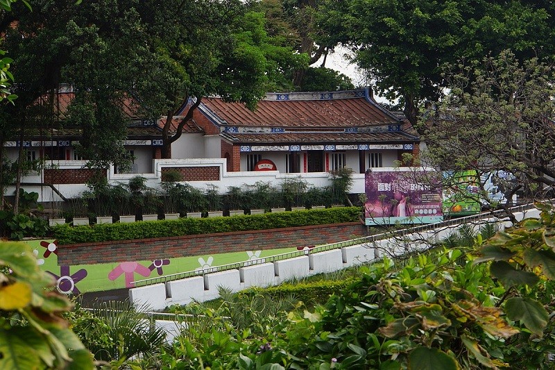 (Old traditional houses in Yuanshan Natural Landscape Park. (By Wikimedia Commons))