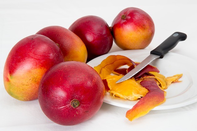 Mangoes must be eaten as soon as possible to taste their freshness.