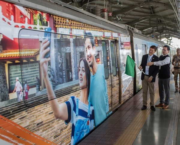 Mumbai's decorated trains promotes tourism in Taiwan. 