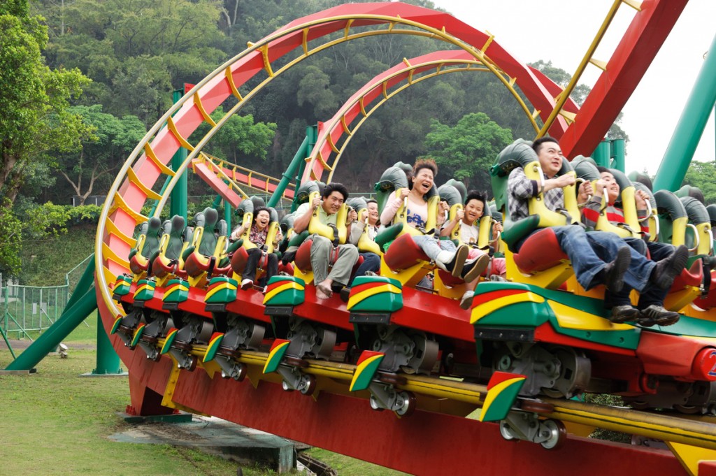 劍湖山世界引進360度大迴轉『無底盤式』雲霄飛車。（照片來源：劍湖山世界官網）