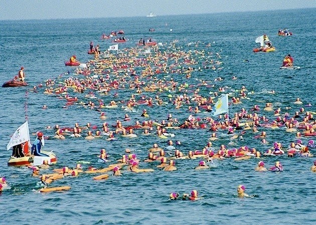 The event is said to be the only sea swim in Taiwan that starts and ends in different places.(Keelung City Government photo)