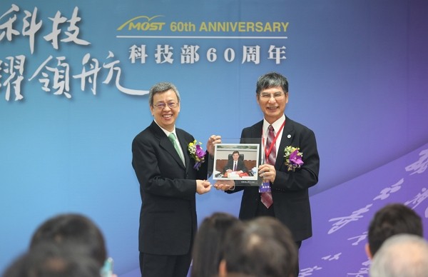 Minister Chen Liang-gee celebrated the 60th anniversary of the MoST