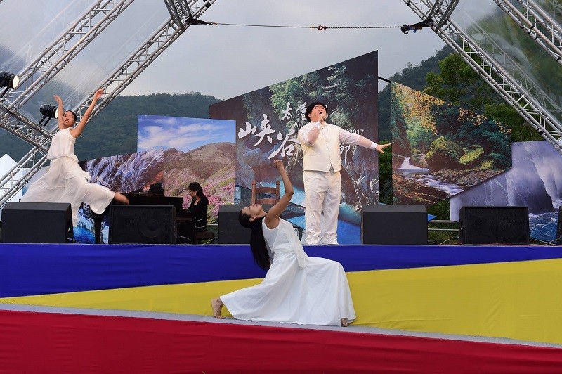 Indigenous dancing groups, symphony orchestras and singers will be on hand to make the Hualian festival a hit