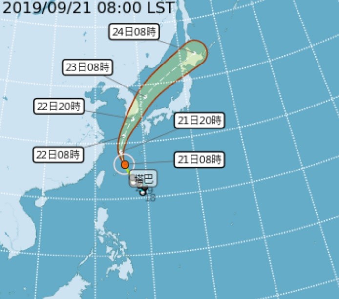 未來颱風將往北朝日韓方向前進，若計畫前往須注意航班資訊。(照片來源：中央氣象局)