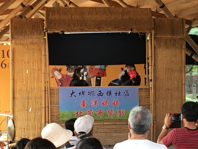 「南洋媽媽北管布袋戲」這次結合新住民語與台語演繹台灣傳統布袋戲。（照片來源：雲林縣政府）