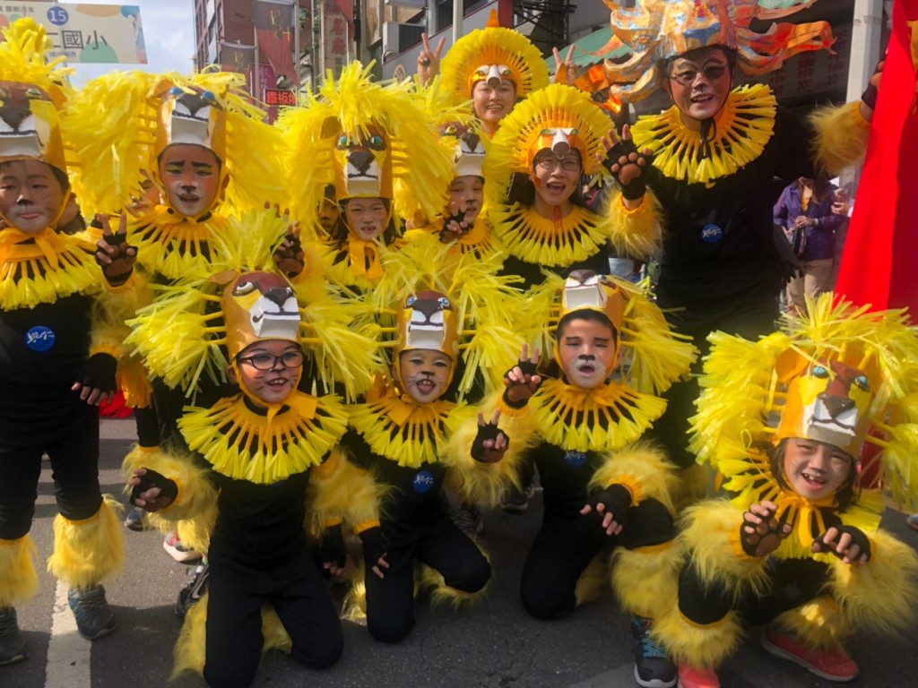 Tamsui marks 135th anniversary of the Battle of Tamsui and district comes to life with colorful dancers, street performers