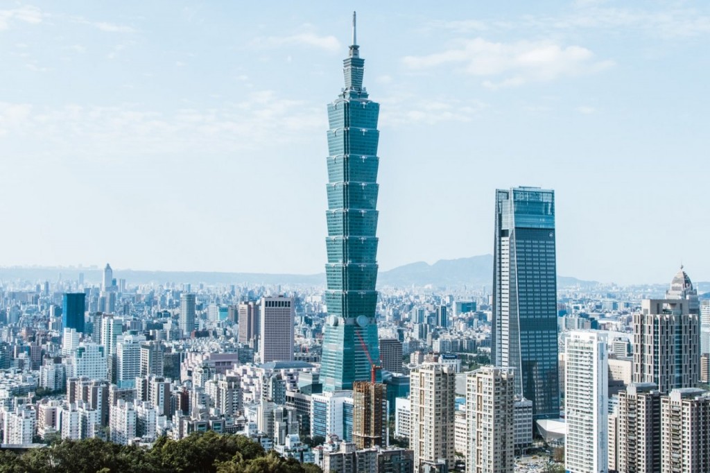 Taipei 101 to cut observatory prices for Taiwanese citizens. (By Central News Agency)