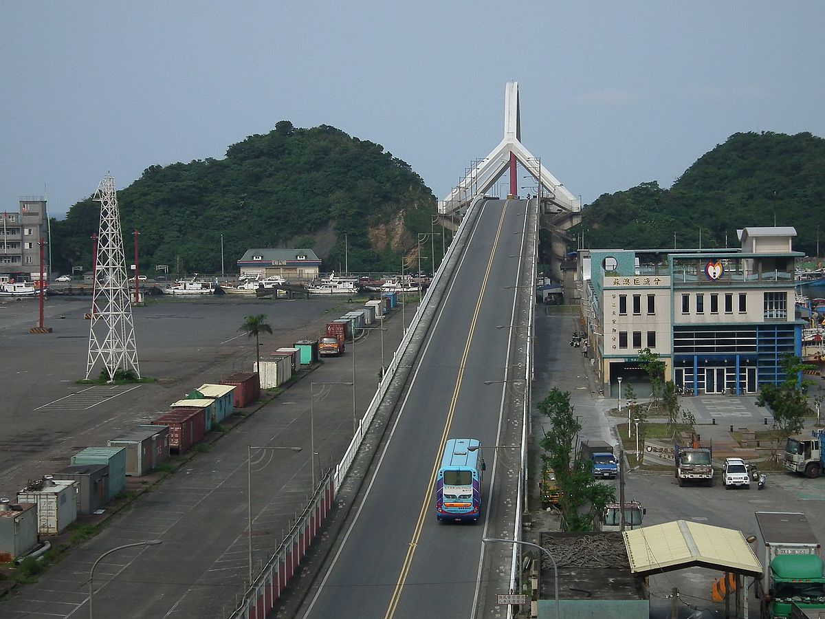 宜蘭南方澳跨海大橋(翻攝自維基百科)