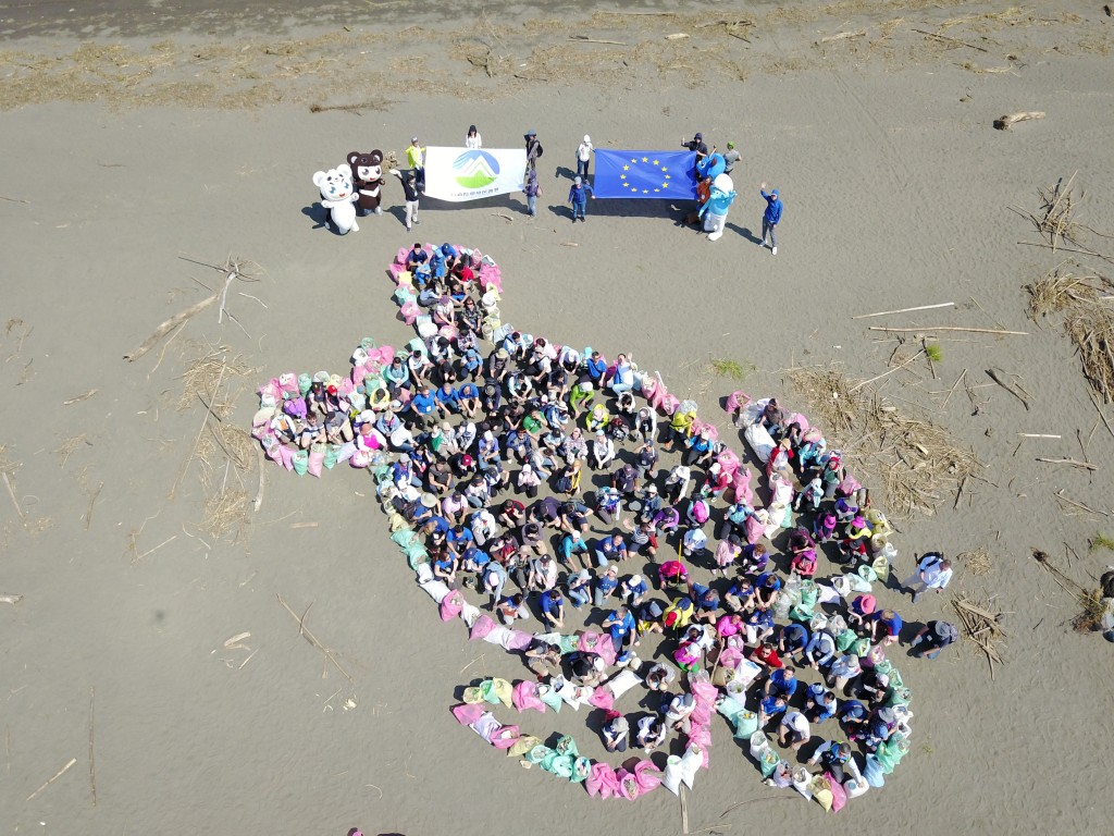 Hundreds of kilograms of marine waste was collected at the Waizewei Nature Reserve beach cleanup event in New Taipei City