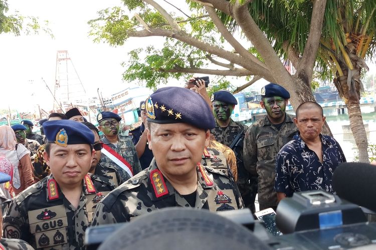 Edhy Prabowo: Kapal yang Kabur Saat Akan Ditangkap, Kami Tenggelamkan(kompas)